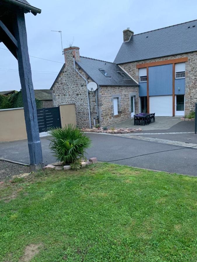 Vila Le Gite De La Mongatelais Roz-Landrieux Exteriér fotografie